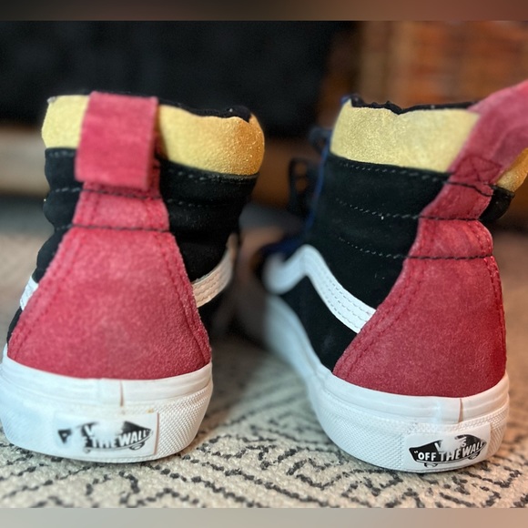 Vans - Picture 4 of 5